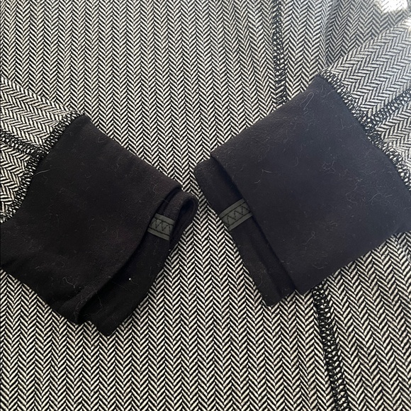 Lululemon Gray Hooded Sweatshirt - Picture 3 of 4